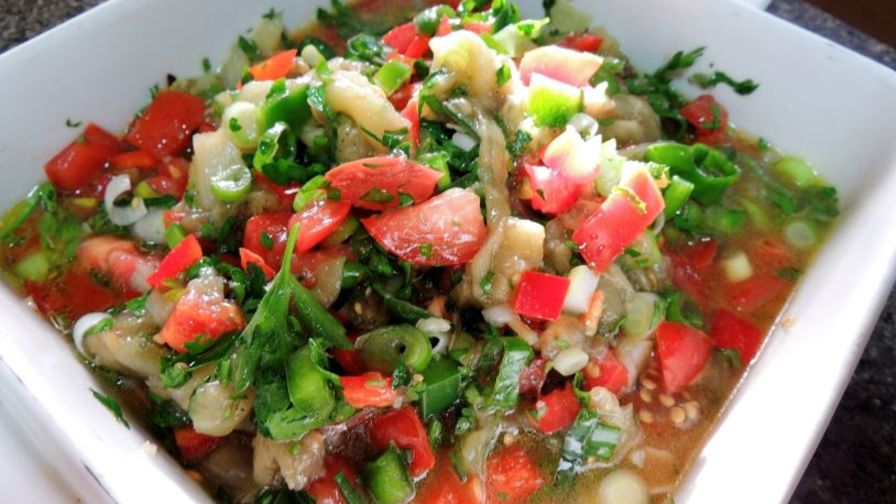Salatit El Batinjan - salată de vinete libaneză