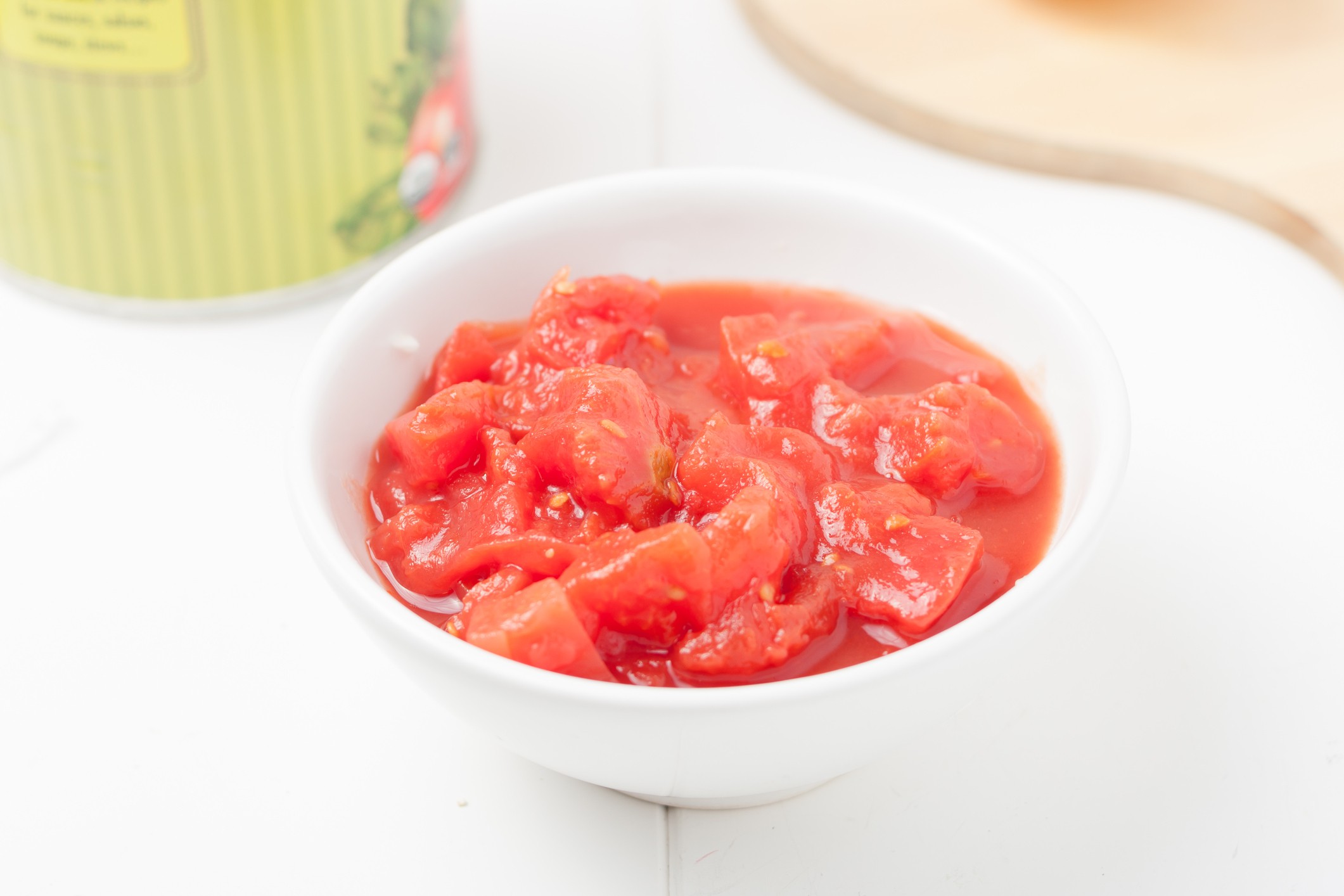 Рубленные помидоры. Томаты рубленные в собственном соку. Помидоры рубленные Trattoria. Рубленный томат тар таром.